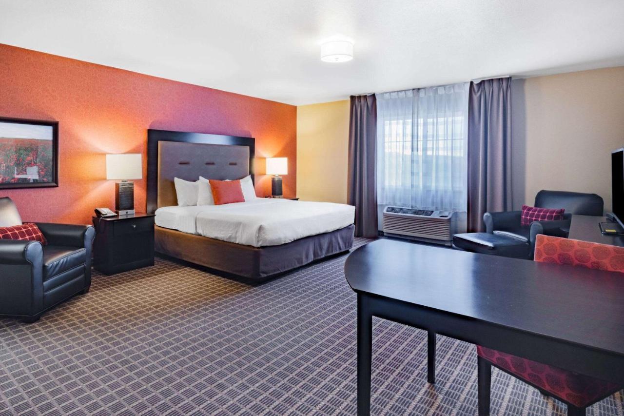 Hawthorn Extended Stay By Wyndham Dickinson Exterior photo